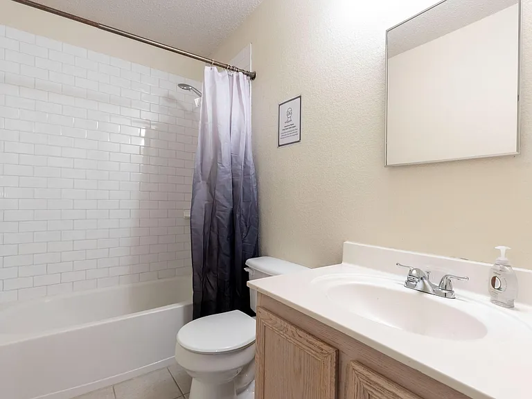 Full Guest Bathroom