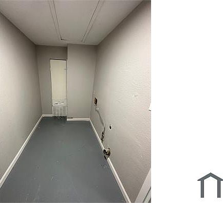 2nd image of 7106 Townsborough Dr