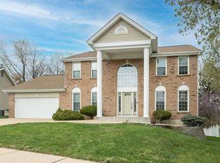 417 Roosevelt Woods Ct, Fenton, MO