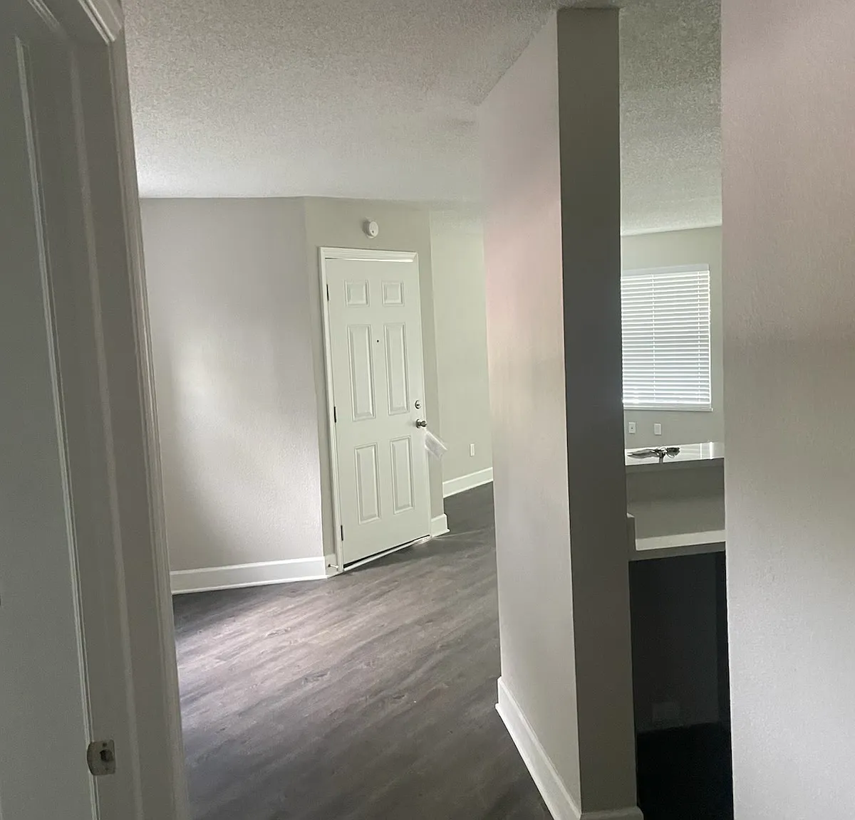2 bed, 900 sqft, $1,575 — Photo 4