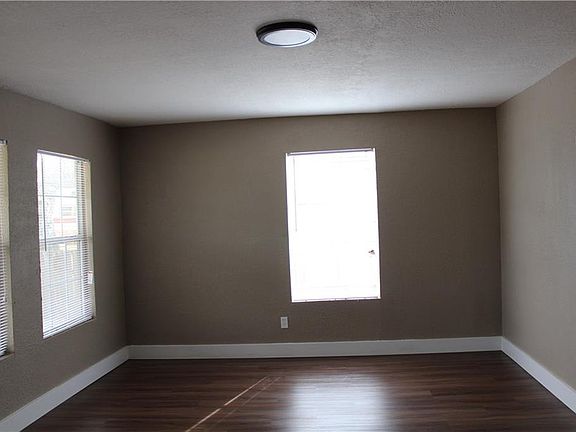 3rd image of 636 Kimbrough St