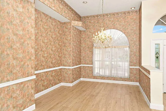 3 bed, 2.0 bath, 2754 sqft, $3,450 — Photo 4