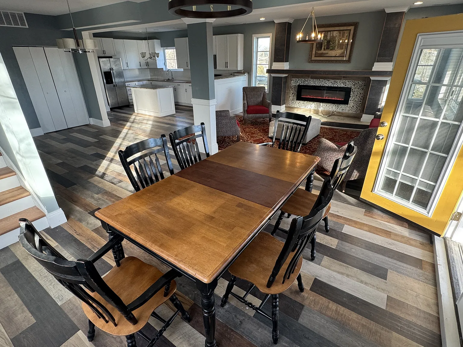 3710 E Washington - 1 — Photo 2