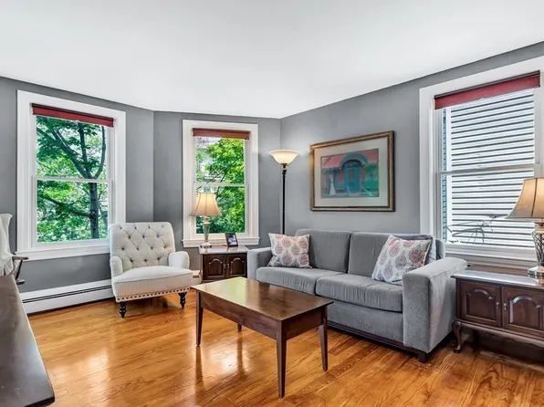 106 Franklin St #2, Brookline, MA 02445