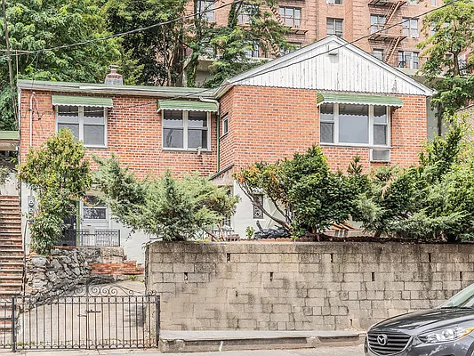 Sold by OOAKB&F INC | media 2