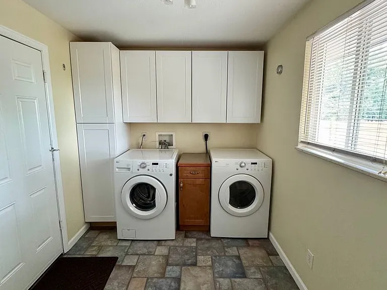 7830 Durham Way — Photo 21