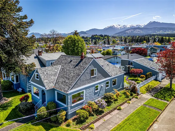 702 Caroline Street, Port Angeles, WA 98362