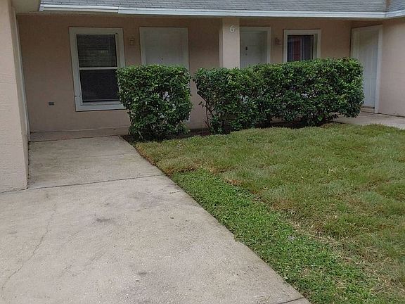 2nd image of 6 Ullock Pl #A