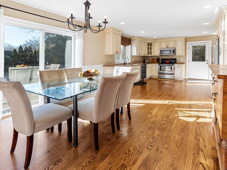 9 Tall Oak Ln — Photo 3