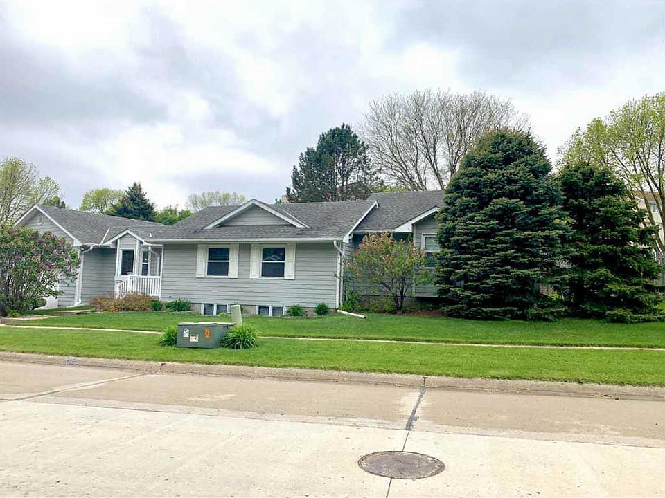1st image of 2424 Pueblo Dr