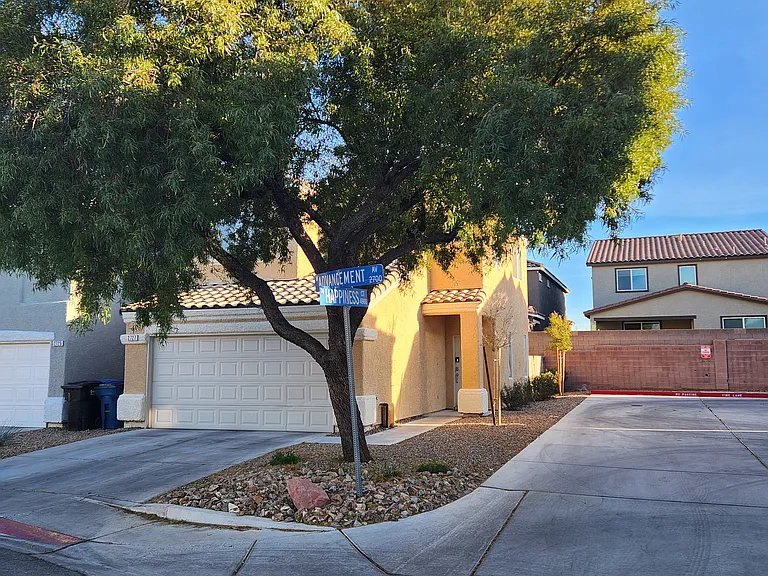 2727 Advancement Ave — Photo 5
