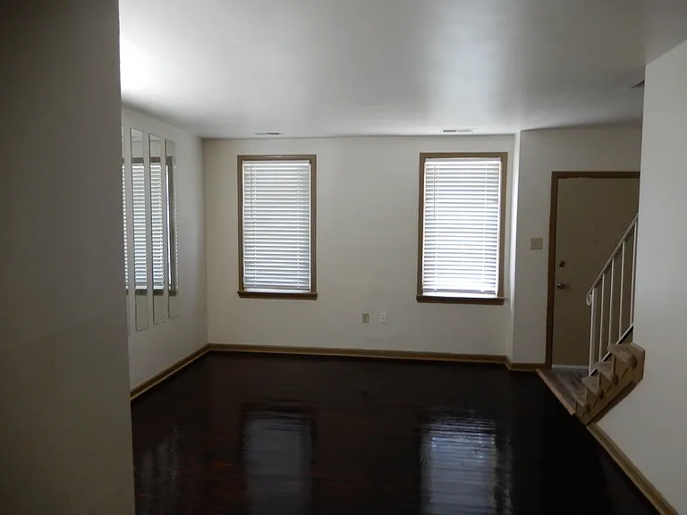 3406 C St SE — Photo 3