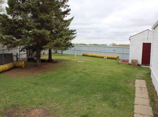 1118 Lakevista Dr, Strathcona County, AB T8H1J6