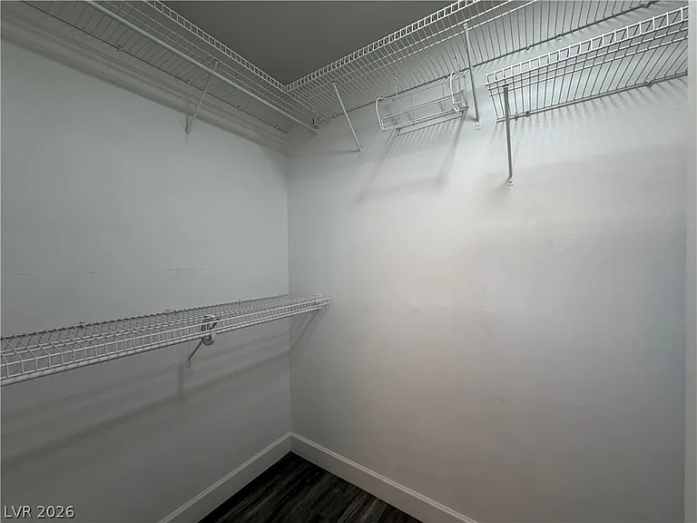 2456 Sheltered Meadows Ln — Photo 23