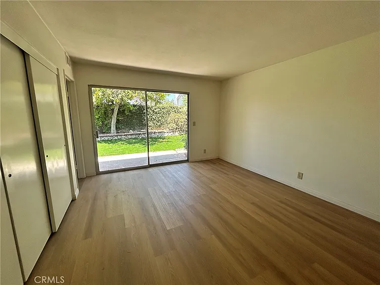 5011 Greencap Ave — Photo 15