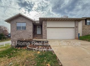 104 Twin Oak, Nixa, MO 65714