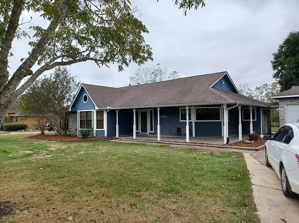 12106 Milam Cir, Santa Fe, TX 77510