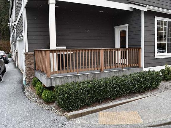 4th image of 21602 11th Dr SE