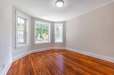 2112 N Avers Ave #1 — Photo 5