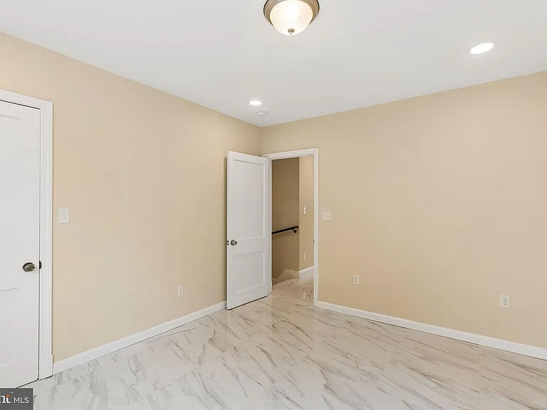 4706 Alhambra Ave — Photo 14
