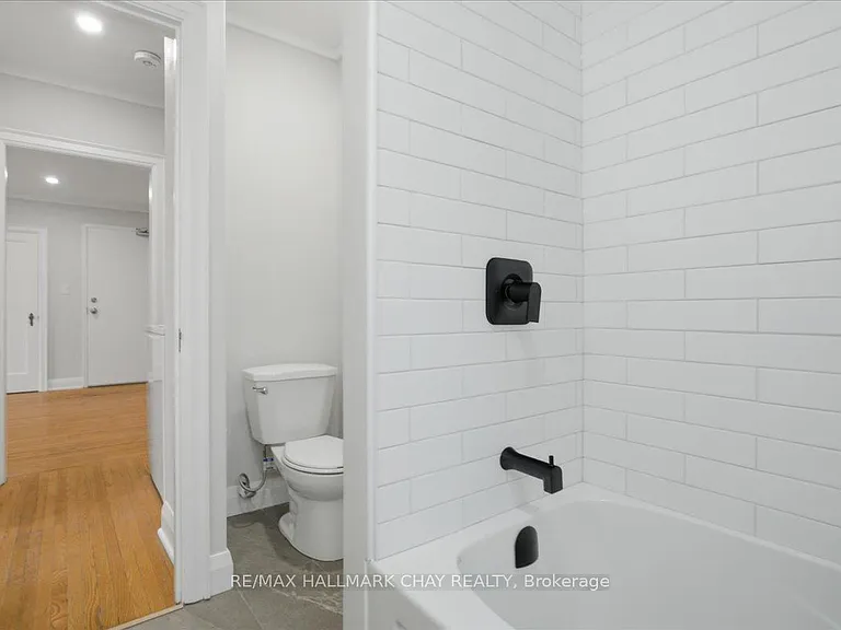 15 Parkside Dr #2 — Photo 18