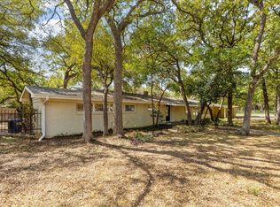 5700 Jacqueline Rd, Fort Worth, TX 76112