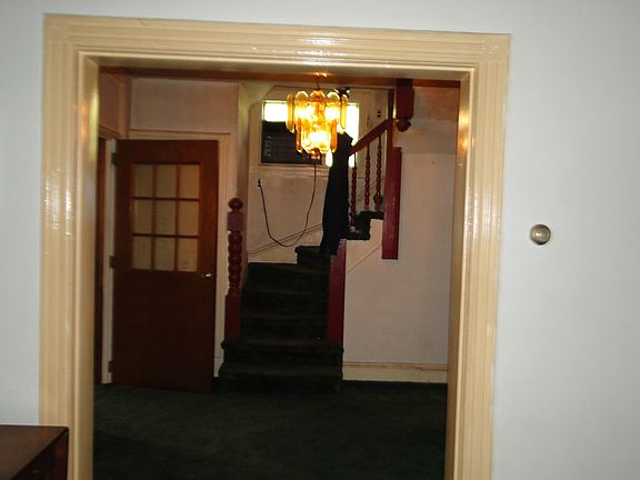 5th image of 9117 102nd St