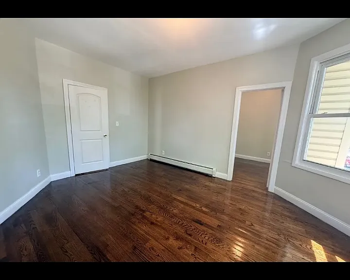 203 N 15th St #3L — Photo 7