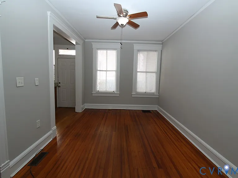 3 Strawberry St — Photo 5