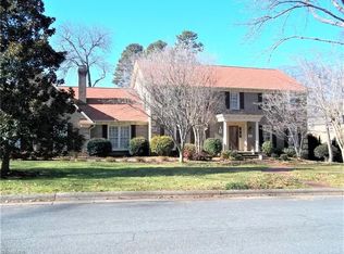 609 Monmouth Dr, Greensboro, NC 27410