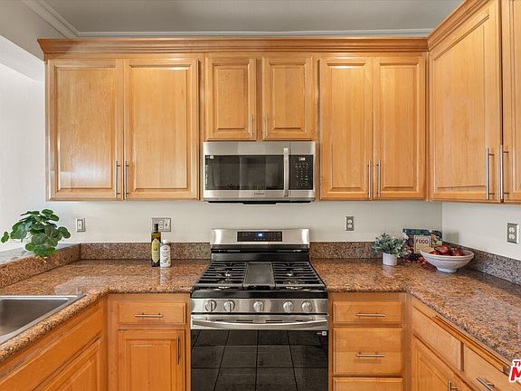 5th image of 4360 Ventura Canyon Ave APT 7