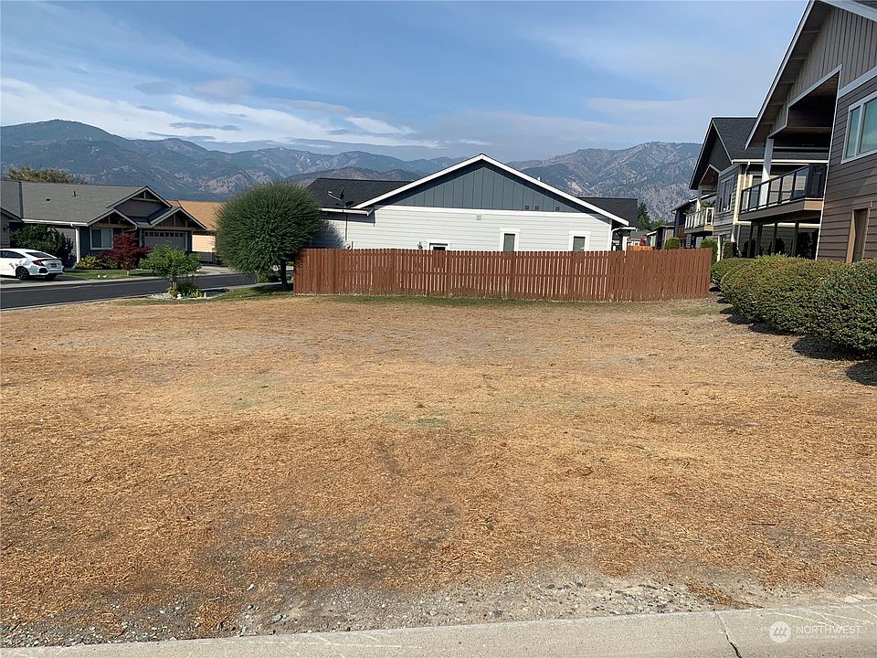 2nd image of 388 Ridgewood Drive