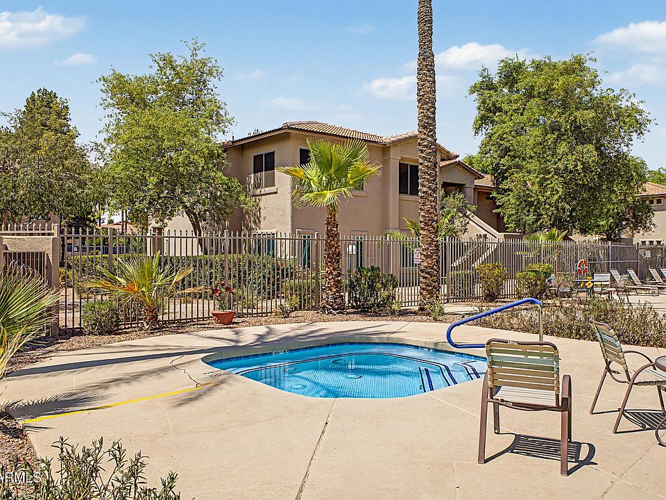 1st image of 1351 N PLEASANT Drive #1086