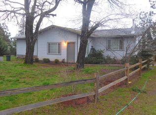 107 Patton Bar Rd, Cave Junction, OR 97523