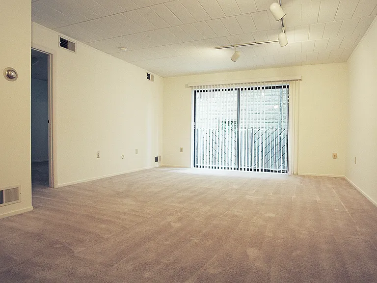 509 S Highland Ave #26 — Photo 2