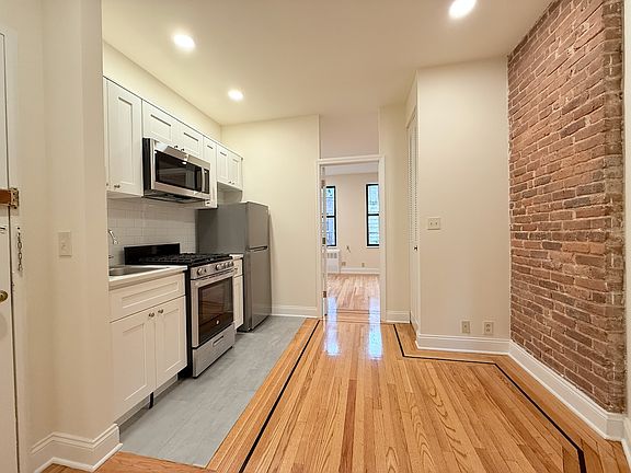 3rd image of 245 E 77th St APT 5FW