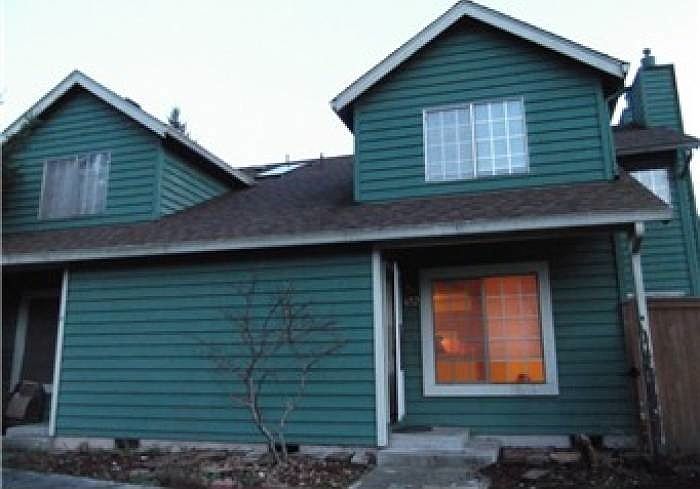 1st image of 652 Malibu Dr SE