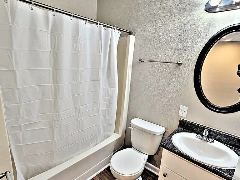 Avalon Cove Townhomes — Photo 62