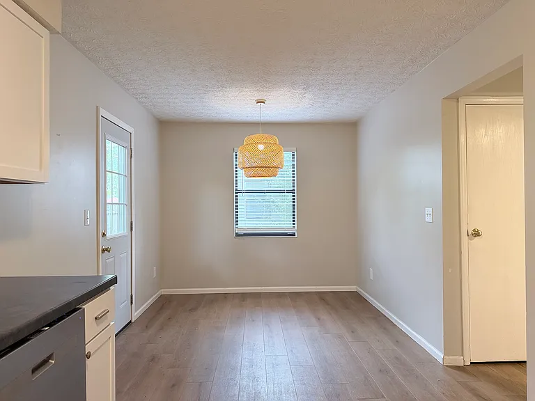 4849 Herndon Dr — Photo 11