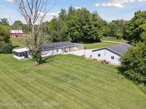 10109 W Kinsel Hwy, Vermontville, MI 49096