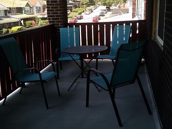 balcony