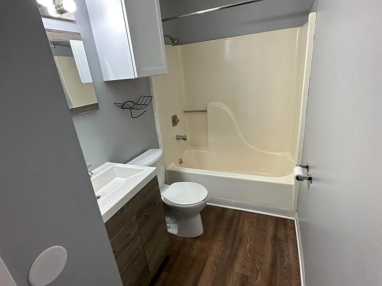 4556 Straw Ln — Photo 5