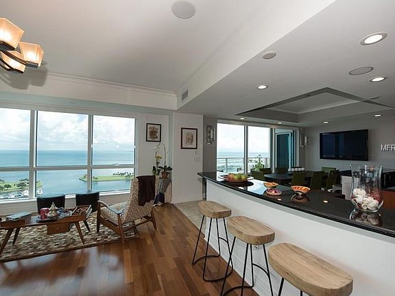 5th image of 400 Beach Dr NE Unit 2303