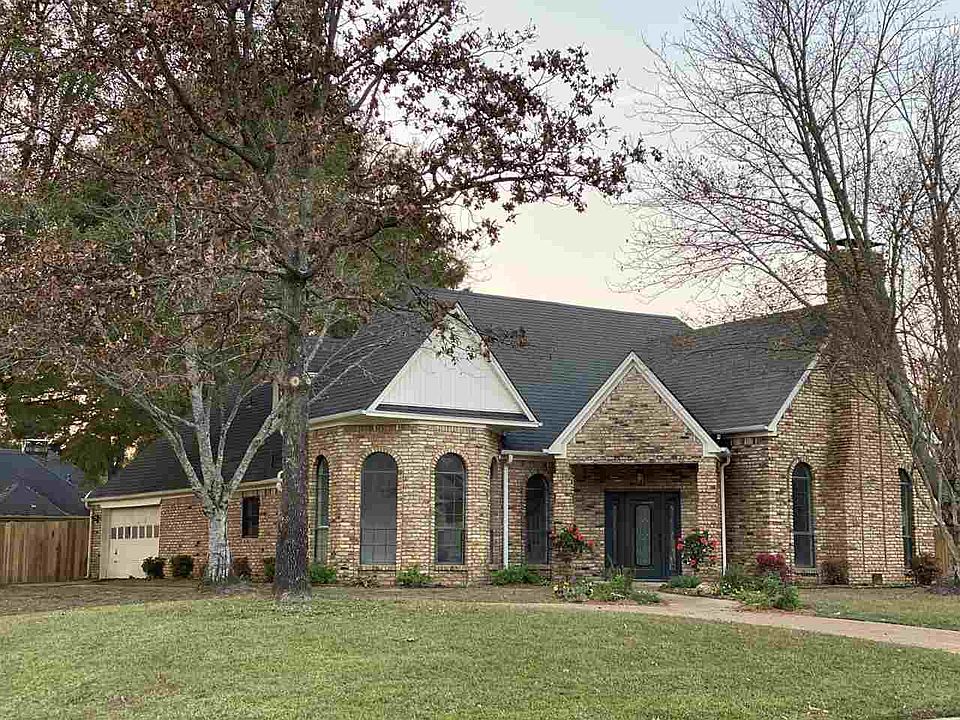 1st image of 5803 Stoneridge Dr