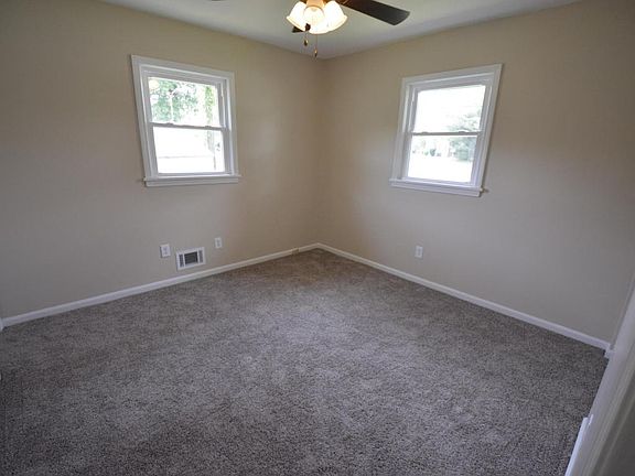 5th image of 7600 Mango Dr