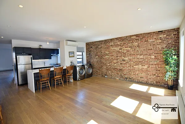 Rented by Tapestry Real Estate of Queens | media 8