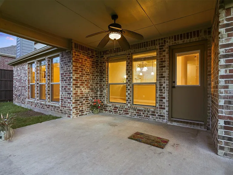 9670 Lance Dr — Photo 13