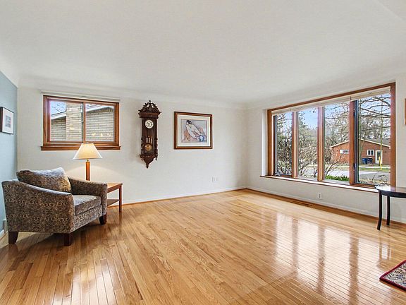 4th image of 2153 Independence Blvd