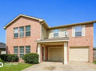 3109 Autumn Run Dr, Forest Hill, TX 76140