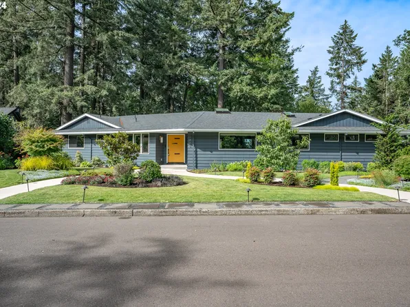 1440 SW Woodward Way, Portland, OR 97225